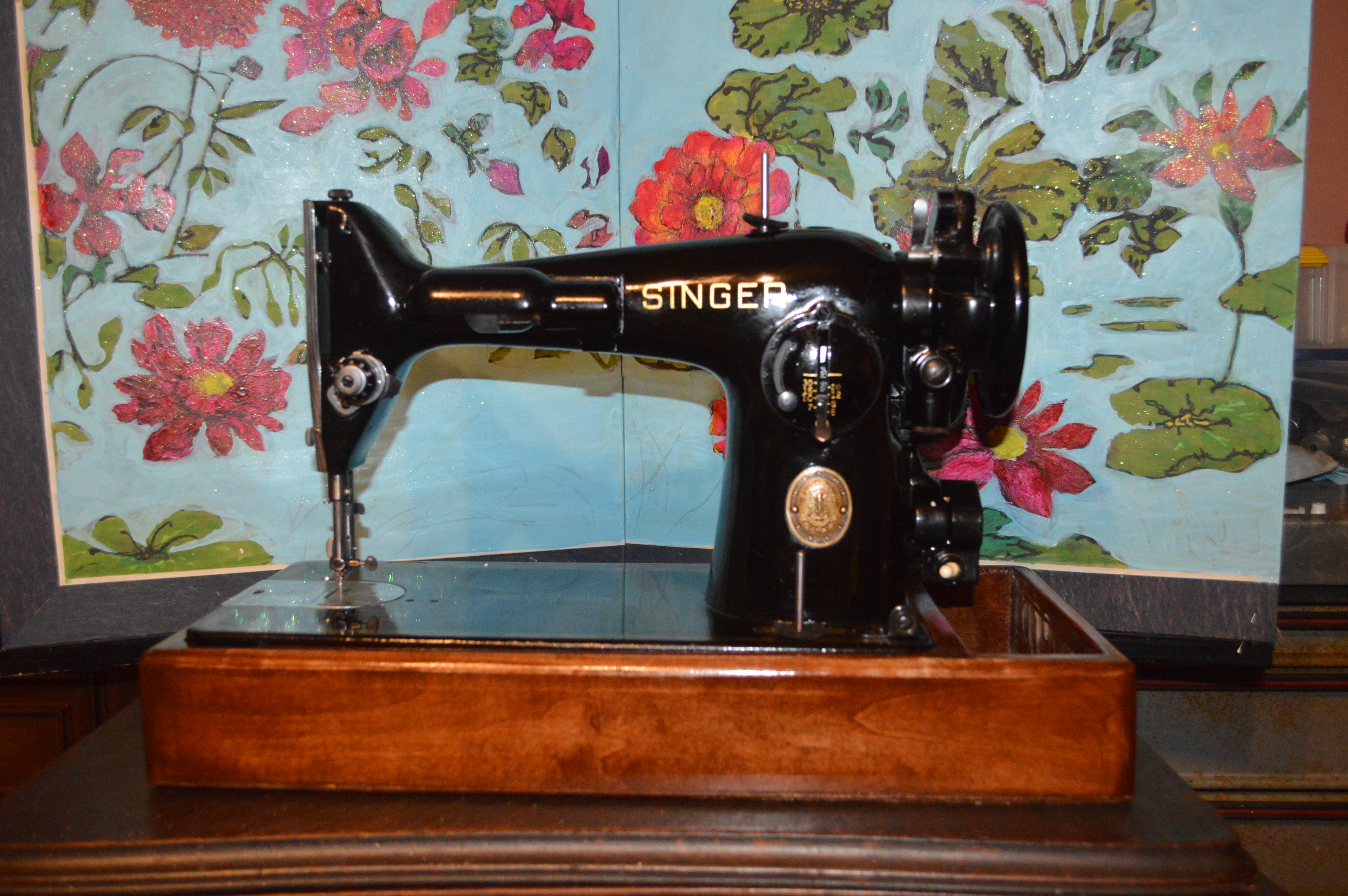 Singer Sewing Machine 201-2 Rotating Hook Assembly and Bobbin Case 