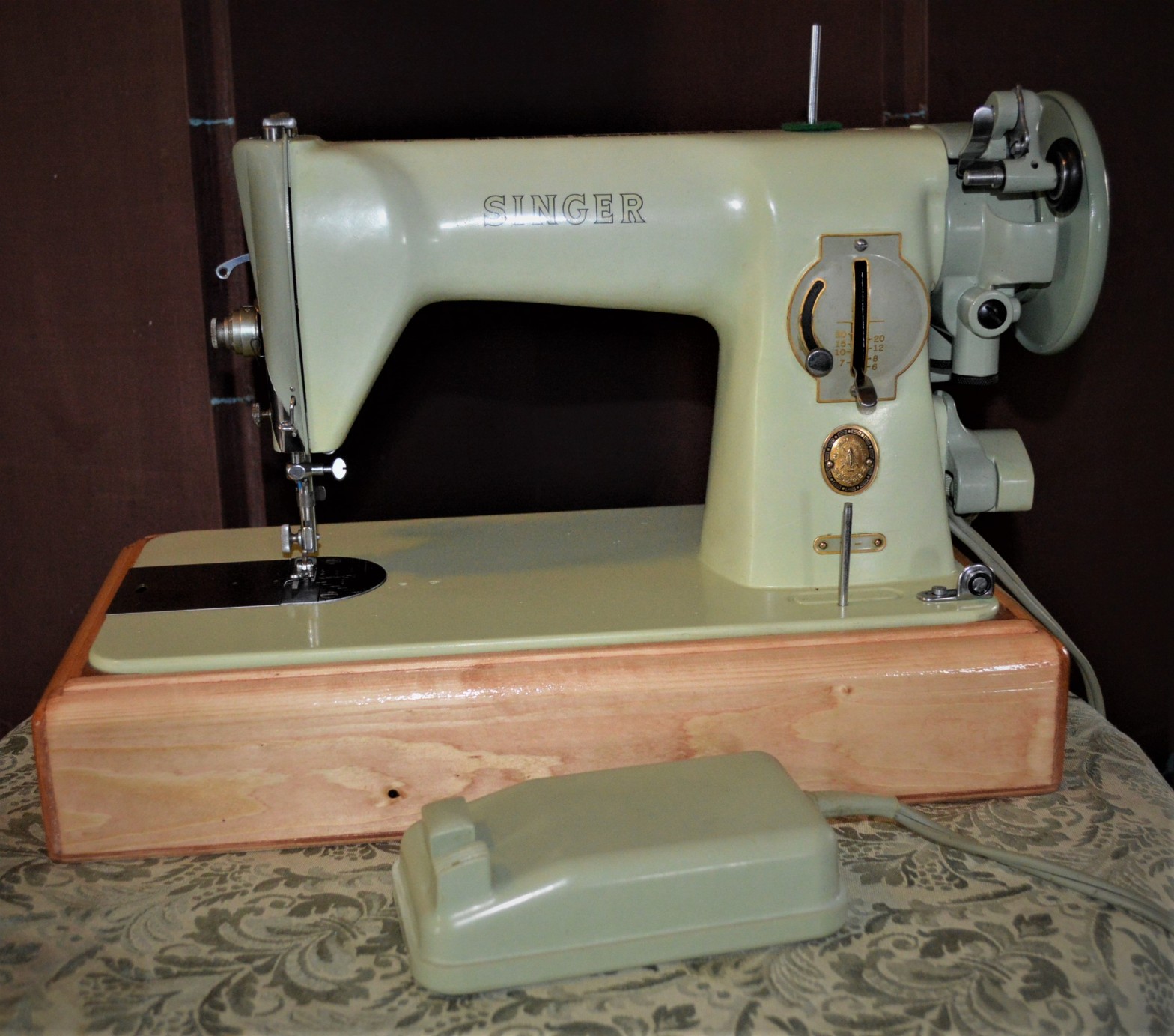 Sewing older models machines singer Serial Number