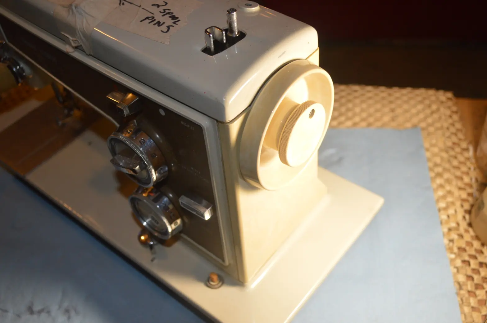 A Tutorial – Replacing the Motor Belt on a Kenmore Model 158